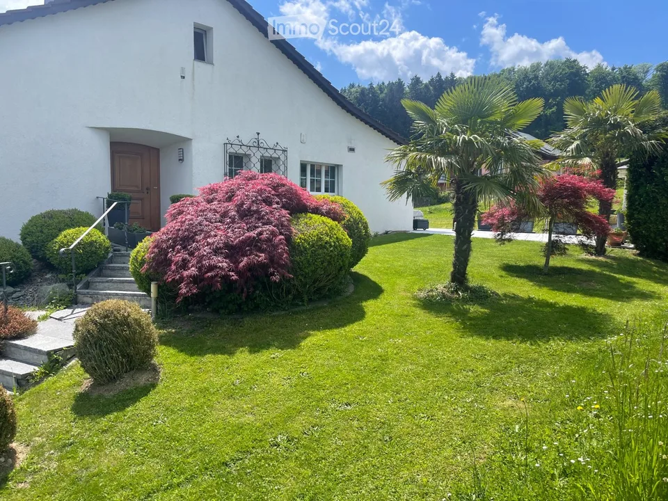Freistehendes Einfamilienhaus mit Traumgarten in Gockhausen