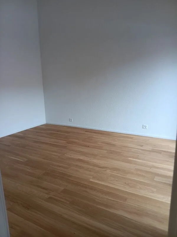 Gemütliche 2.5- Zi- Dachwohnung mit Galerie in der neuen Überbauung "Hübsche Mätteli" an ruhiger und zentraler Lage