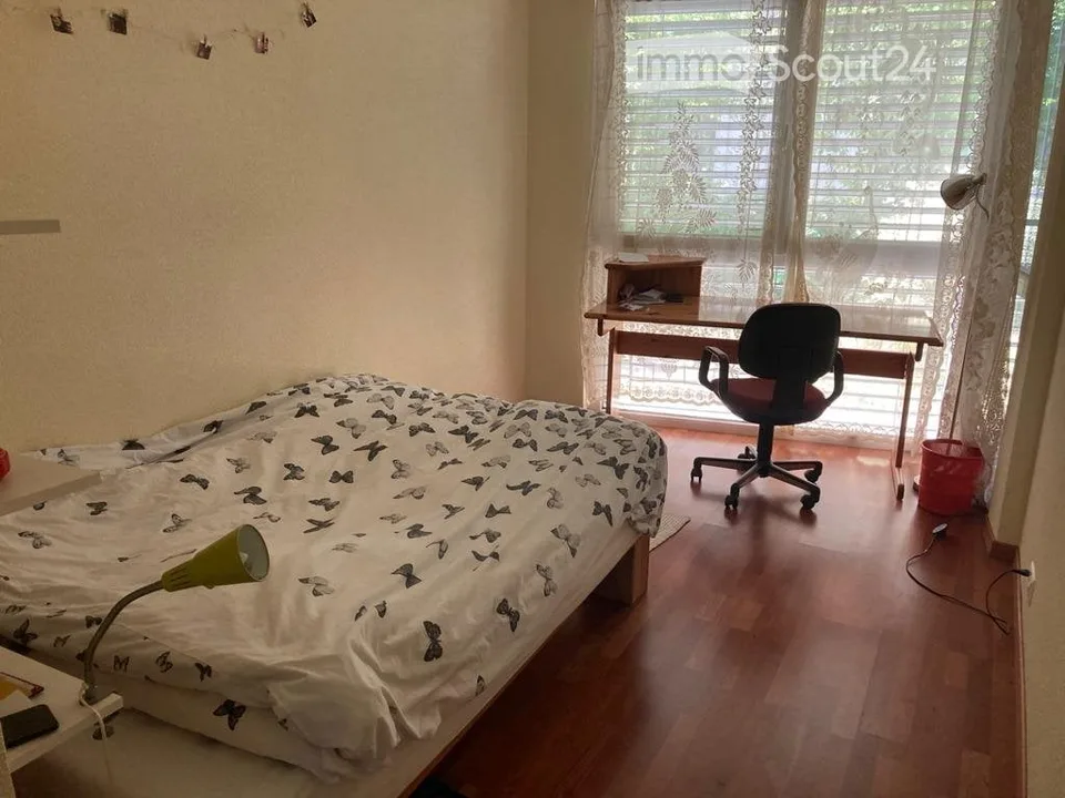 Chambre meublée Delémont. Fr 670.-- + de 6 mois fr 570.-