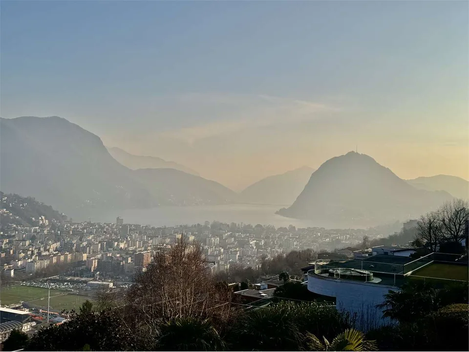 Wohnung 3.5 Zimmer mit Seeblick zur Miete in Porza (Lugano) – Foto 1 von 13