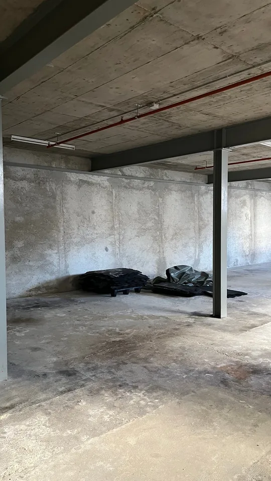 Lager/Depot von 165 m² mit Parkplatz in Balerna – Foto 10 von 12