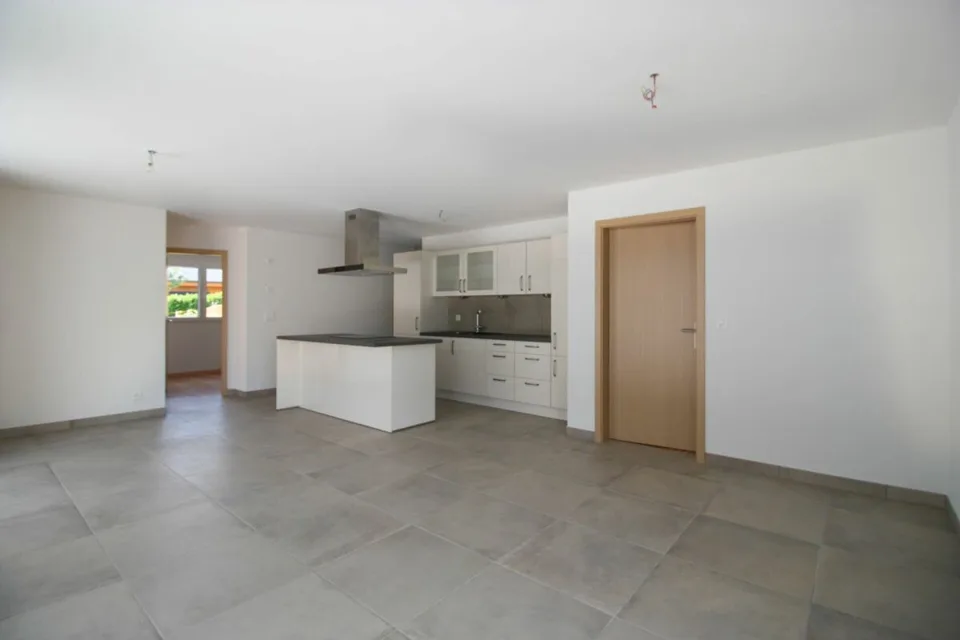 Superbo appartamento di 4.5 locali con terrazza e vista libera a Collonges
