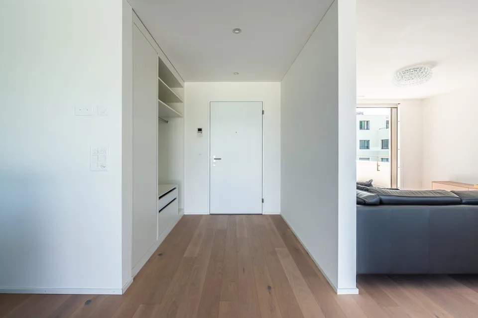 Modern attic apartment with unobstructable view to Lake Biel