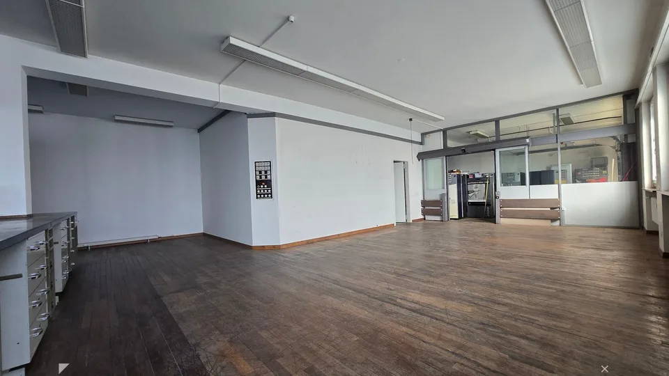 Commercial space in central location in Biel