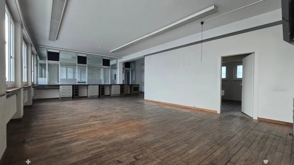 Commercial space in central location in Biel