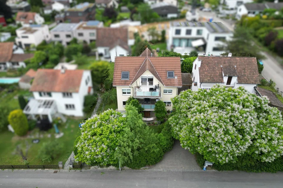 Attraktives Wohnhaus/Mehrgenerationenhaus an begehrter Wohnlage in Arlesheim