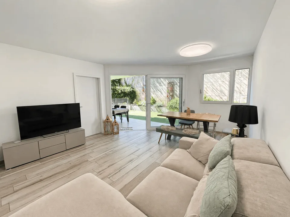 RÉCENT ET MODERNE 3.5 AVEC PETIT JARDIN À SORENGO – photo 3 sur 17