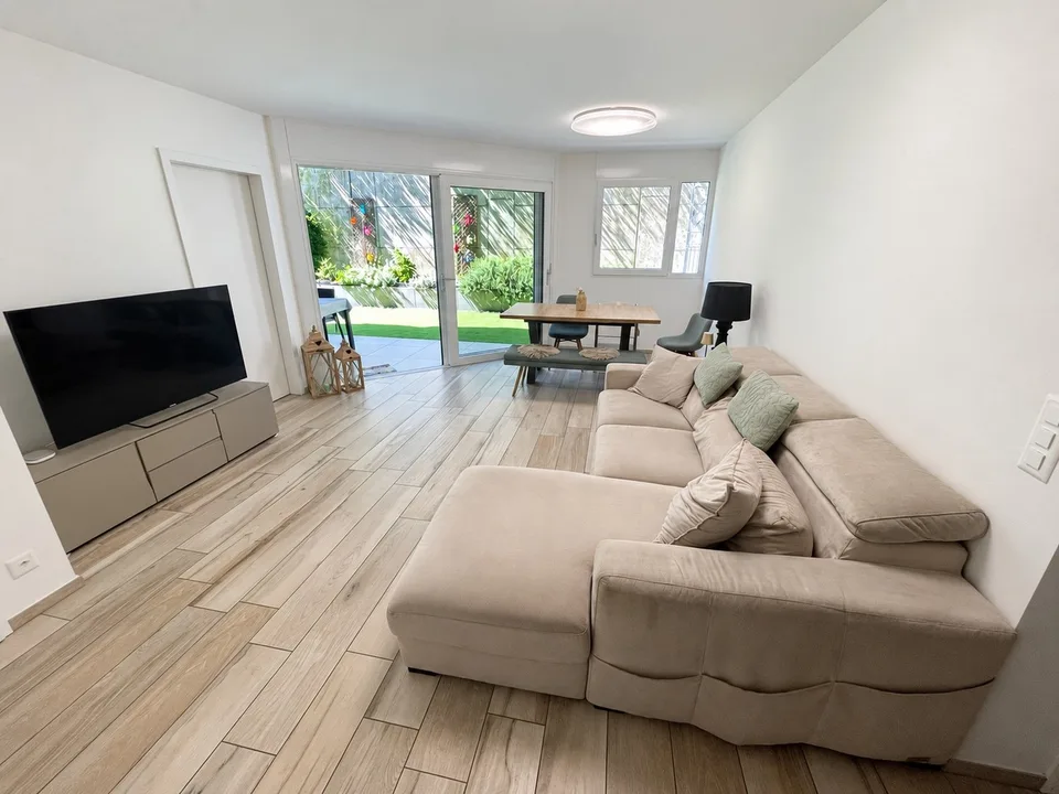 RÉCENT ET MODERNE 3.5 AVEC PETIT JARDIN À SORENGO – photo 4 sur 17