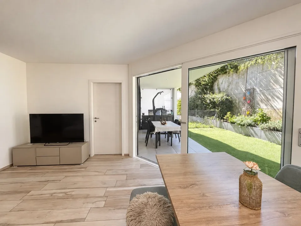 RÉCENT ET MODERNE 3.5 AVEC PETIT JARDIN À SORENGO – photo 1 sur 17