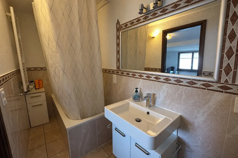 CASA CON SPLENDIDA VISTA LAGO â 3 LOCALI SU DUE LIVELLI