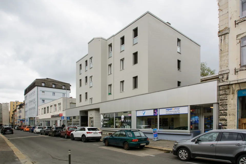 Mixed building with a yield of 6.02 % in the center of La Chaux-de-Fonds