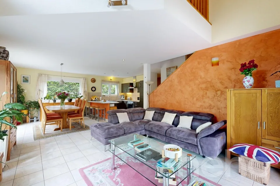 Individual villa with 5.5 rooms and a buildable plot of 1'200 m² – photo 14 of 21