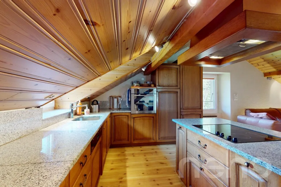 Exclusivité: Maison familiale de 2 appartements et un studio à Salvan