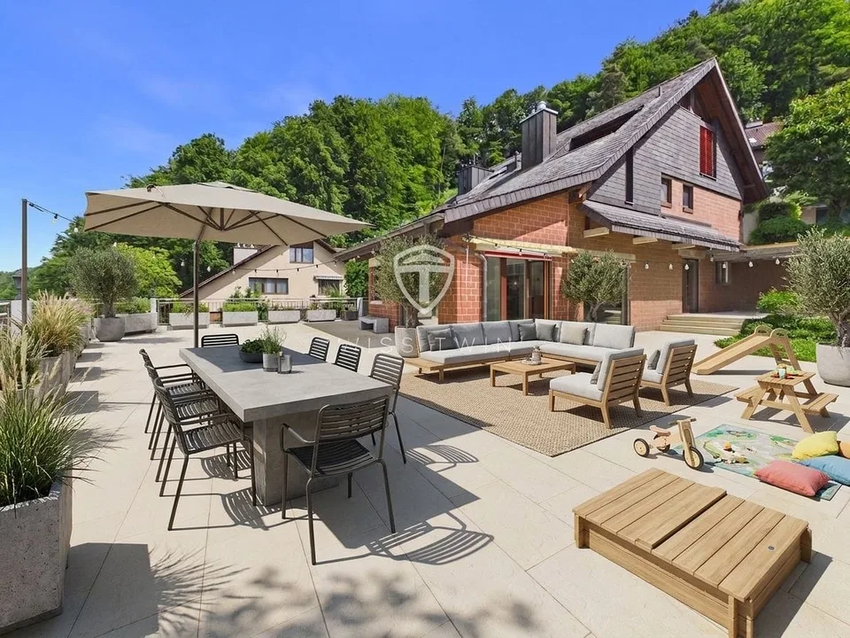 6.5-Zi. Wohnung mit 180 m² Terrasse in Stallikon