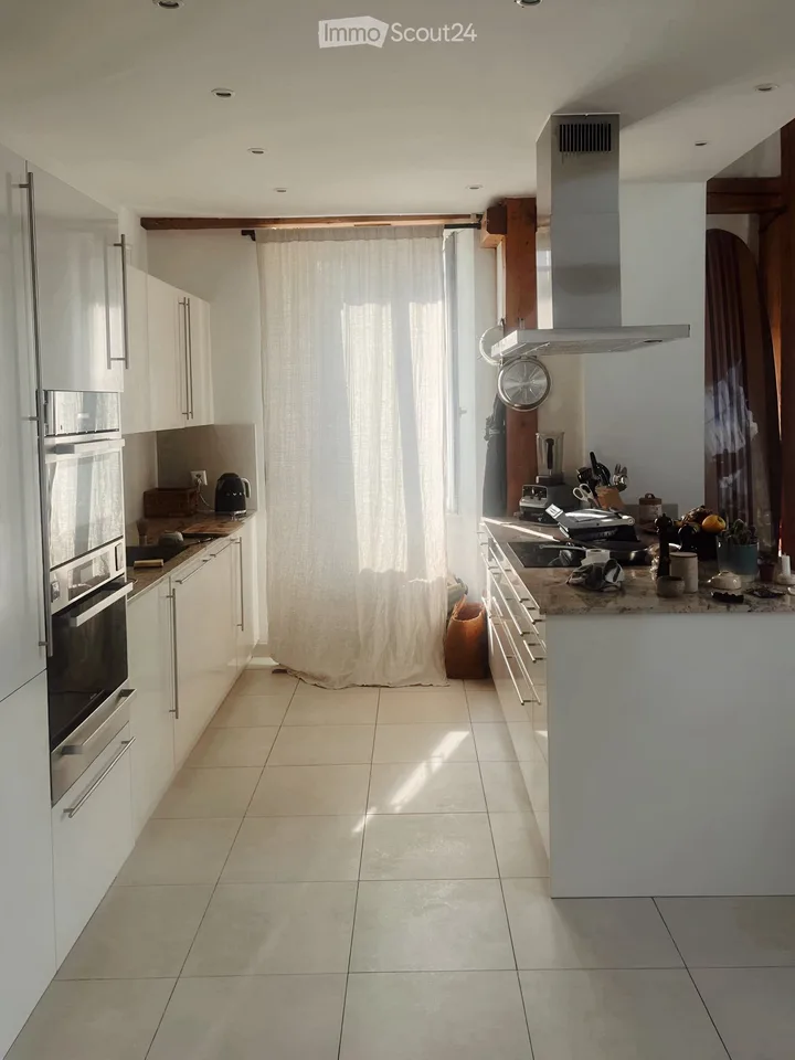Maisonnette charmante avec vue sur les montagnes — 2 min du lac, Clarens (disponible 01.09.2026)