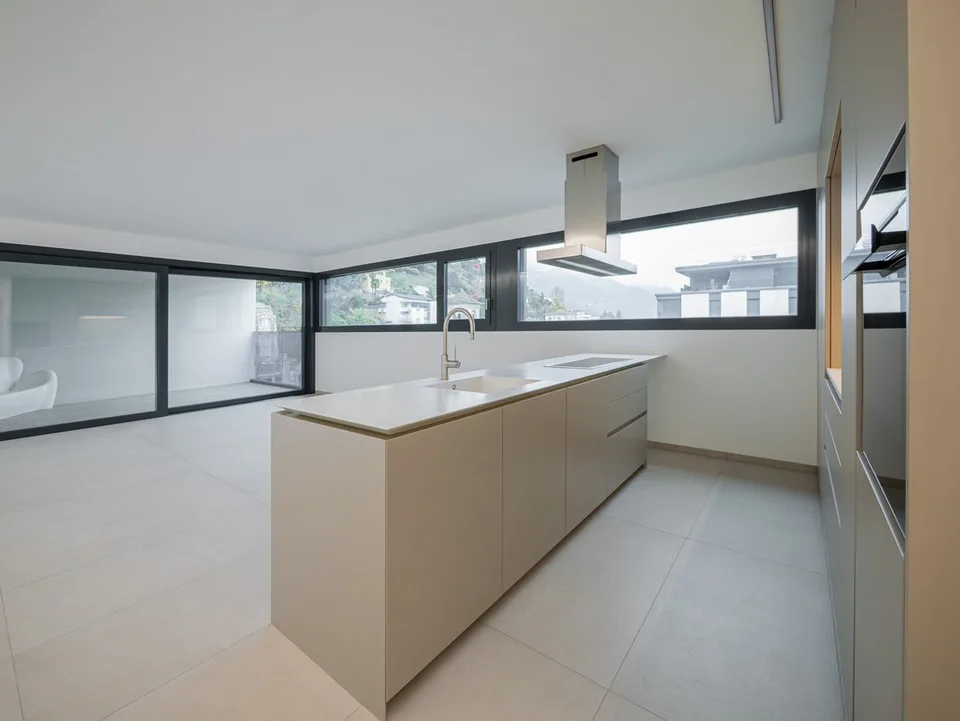 Nuovissimo 2,5 in medio-alto standing non come residenza secondaria