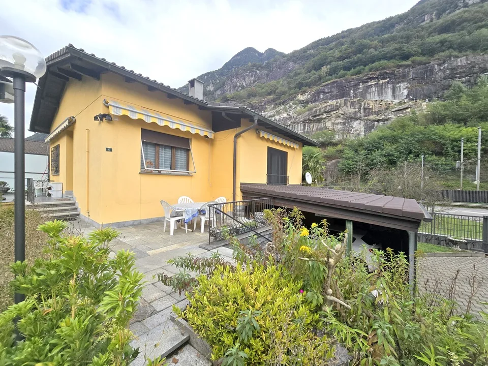 Bella villetta bifamiliare 3,5 e 2,5 ristrutturata con giardino