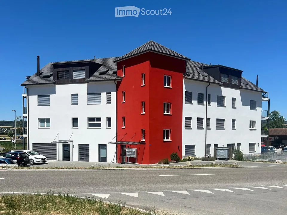 Appartement exclusif 4.5 pièces avec balcon de 23.5 m² – photo 1 sur 18