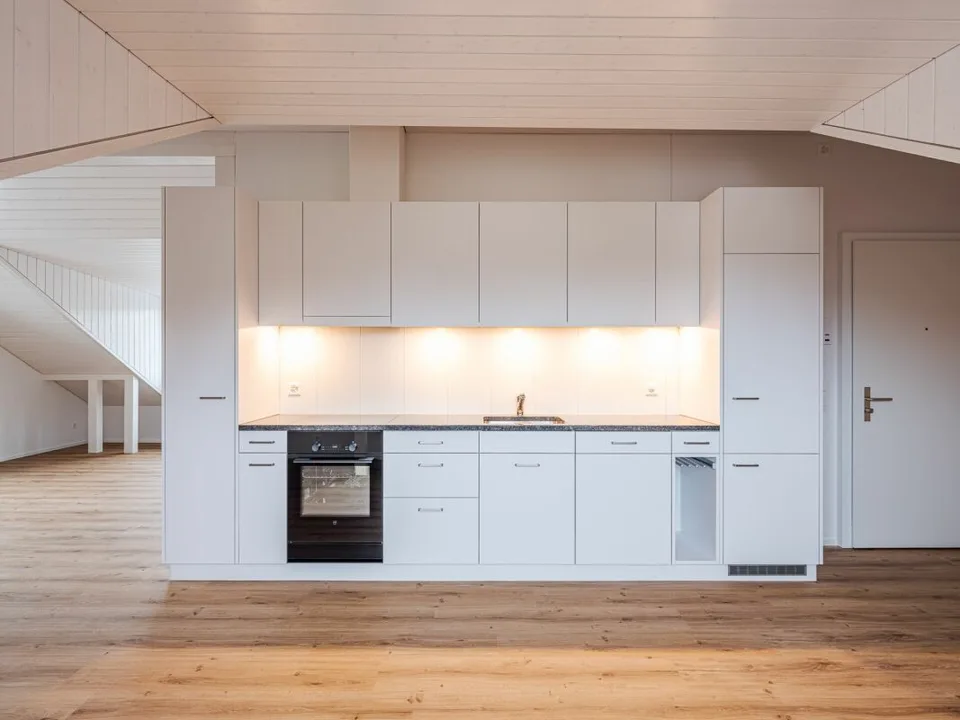 ERSTVERMIETUNG, EINZIGARTIGE UND TRENDIGE DACHWOHNUNG MIT LOFTCHARAKTER!