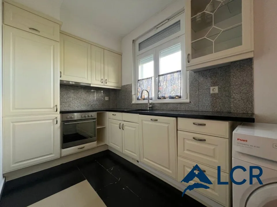 Bell'appartamento di 3,5 stanze a Veytaux / 2 camere da letto / 1 bagno / vicino al lago, Vevey e Montreux