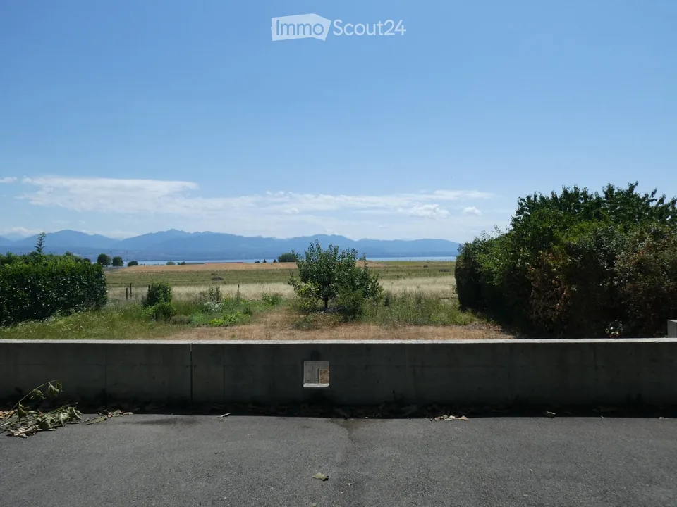 Magnifica villa a schiera con vista sul lago