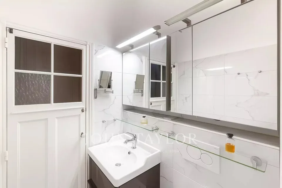 Elegantes Apartment mit Charakter und atemberaubendem Blick auf den Genfersee – Foto 11 von 13
