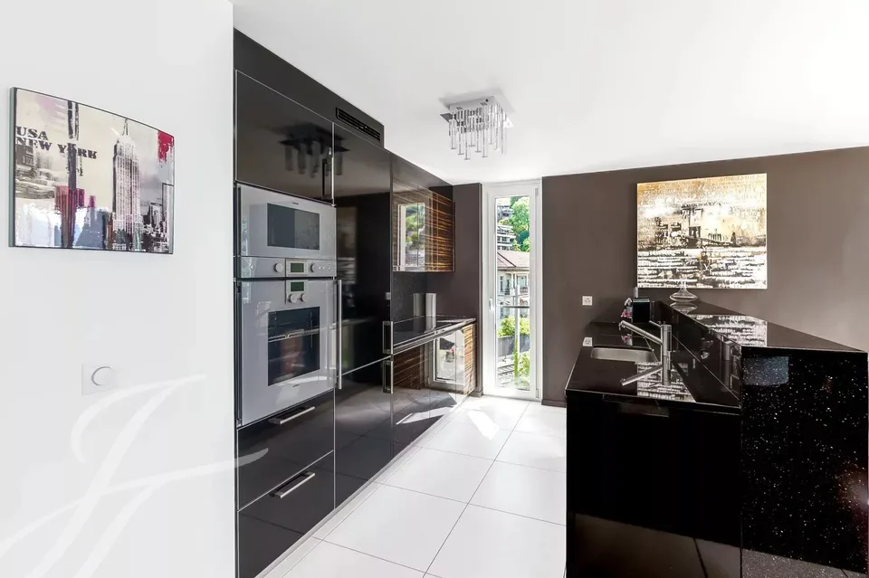 ESCLUSIVITÀ: Superba appartamento di 3.5 locali nella prestigiosa residenza Le National – foto 6 di 12