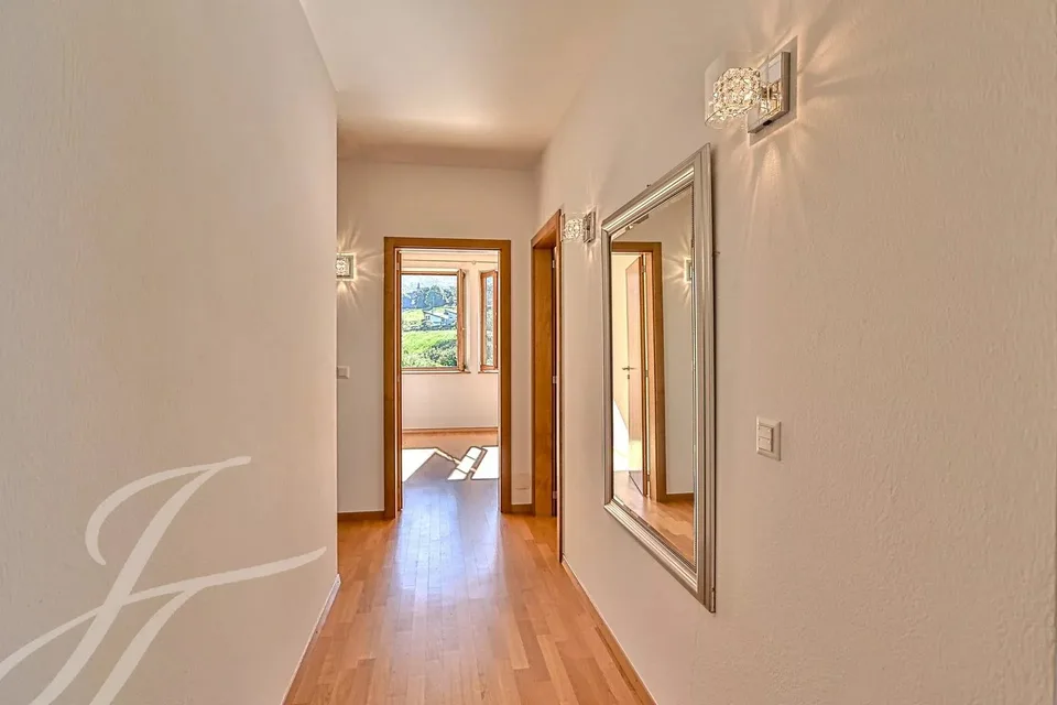 Exklusiv!! 4.5-Zimmer-Wohnung mit beeindruckenden Räumlichkeiten – Foto 7 von 13