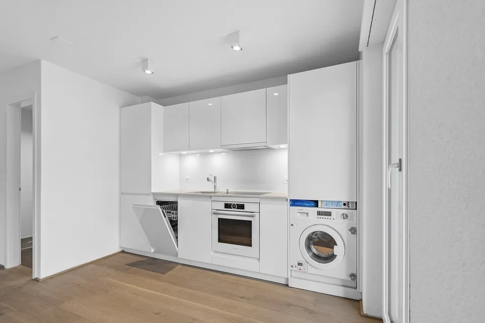 Lichtdurchflutete 4.5-Zimmer-Wohnung mit grosszügigem Badezimmer und moderner Ausstattung