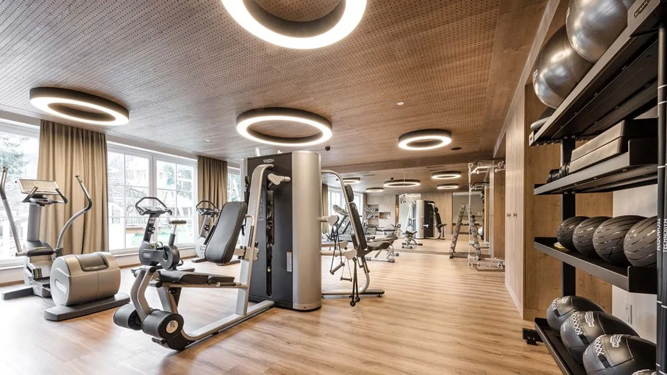 Mit Concierge und eigenem Fitness - Neubau anbester Lage