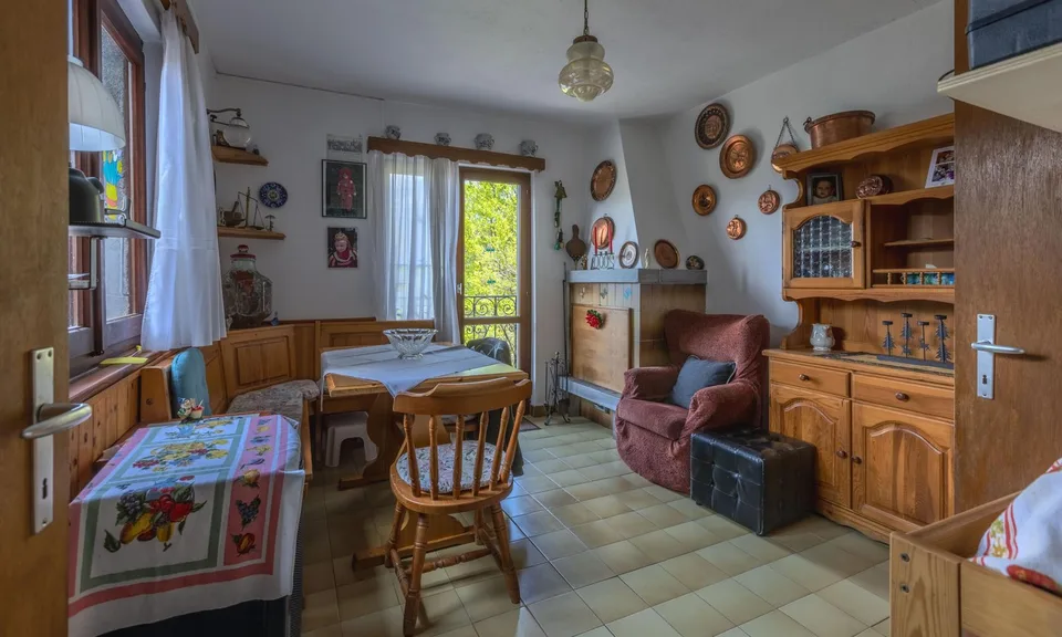 SPLENDIDA CASCINA 6.5 CON STUPENDA VISTA APERTA AD ARBEDO