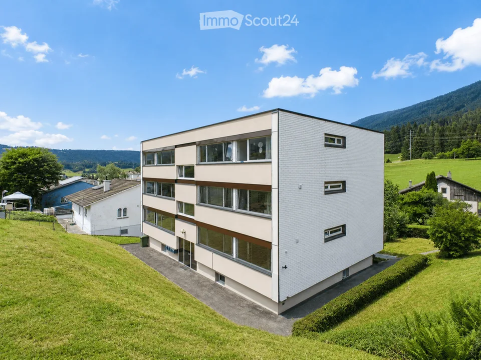 Umfassend saniertes Mehrfamilienhaus mit attraktivem Renditepotenzial – Foto 2 von 13