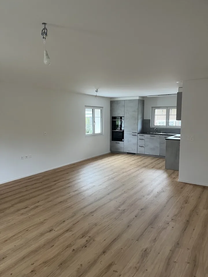 6.5-Zimmer-Wohnung auf dem Land
