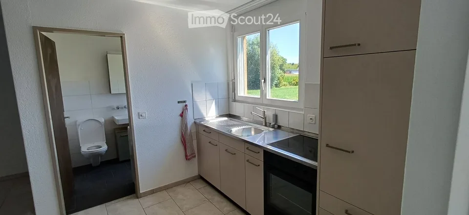 Single-Wohnung im 1. OG MFH
