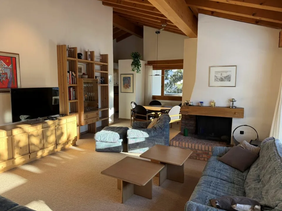 Sonnige 5.5 Zimmerwohnung an ruhiger Lage