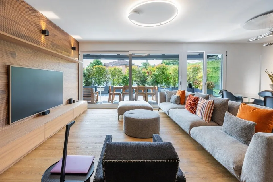Verkauft Manno Raum, Licht und Stil: exklusives Duplex von 5.5 Zimmern mit großer Terrasse