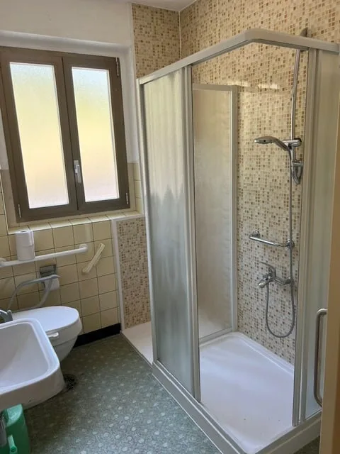 Casa 7.5 locali con bel giardino / Haus mit schönem Garten – photo 25 sur 30