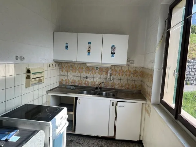 Casa 7.5 locali con bel giardino  / Haus mit schönem Garten