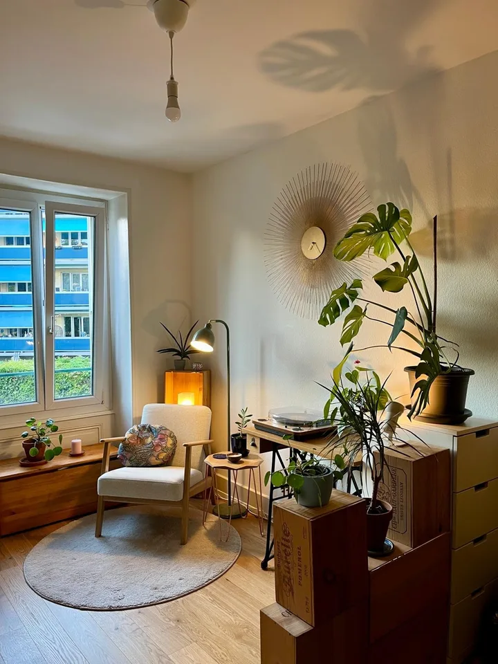 Affascinante appartamento di 3 locali con balcone e accesso al giardino.