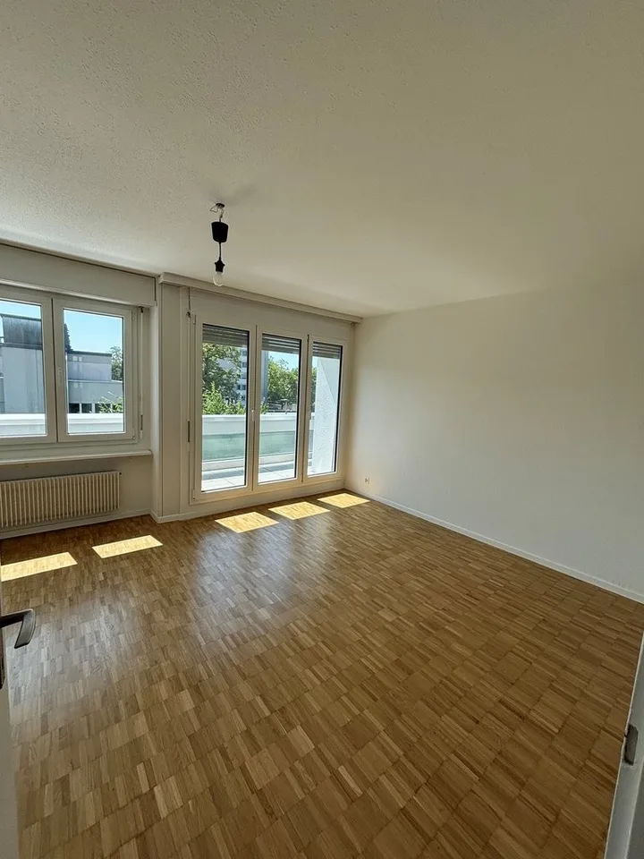 2.5-Zimmer-Wohnung im 3.OG mit Balkon