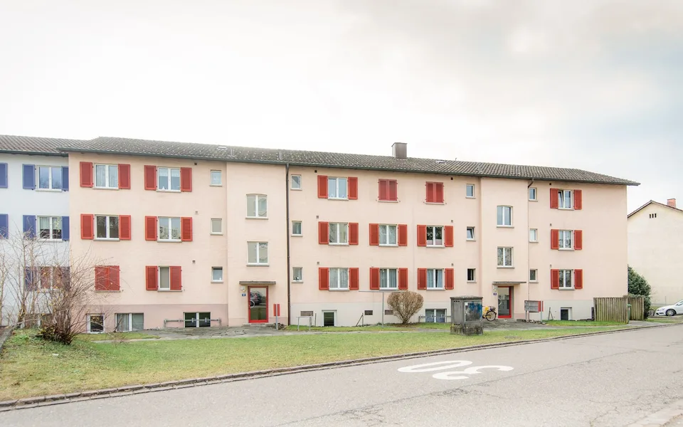 Frisch sanierte 2-Zimmer-Wohnung mit Gartensitzplatz