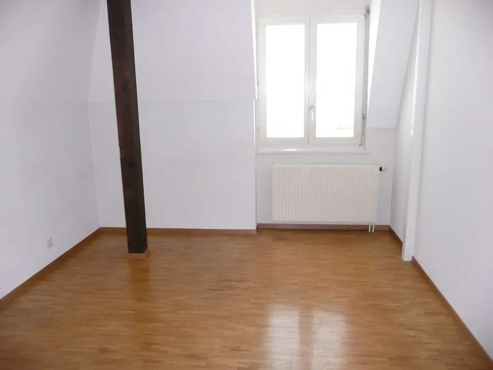 Großes Apartment mit 2,5 Zimmern, Balkon und Seeblick – Foto 12 von 12