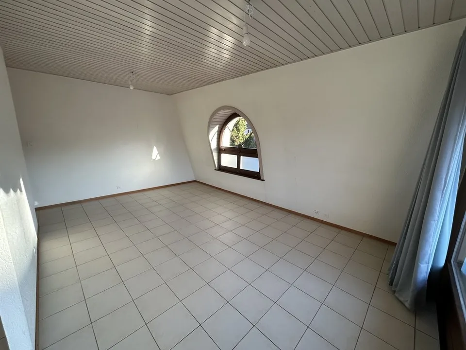 Zweieinhalb-Zimmer-Wohnung zur Miete in Renens