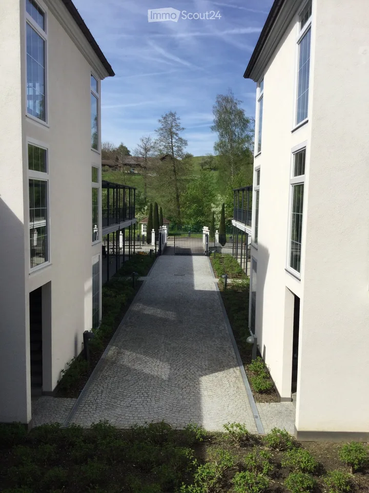 Élégance au bord de l'étang – vie moderne dans un idylle naturelle avec oasis de piscine à Pfaffnau / LU – photo 55 sur 56