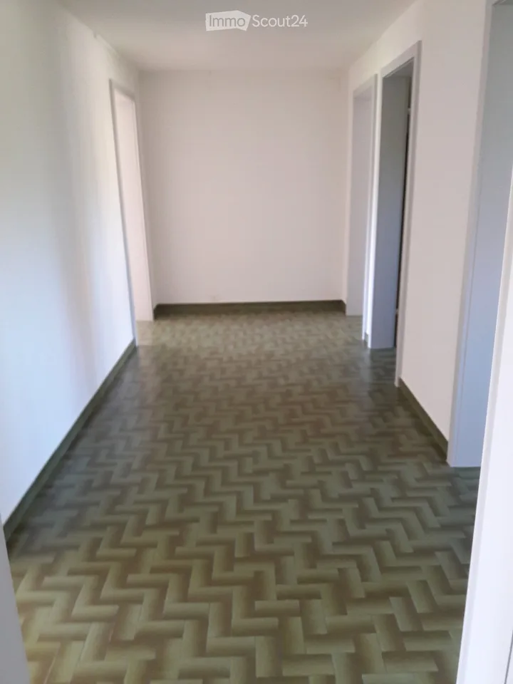 Bel appartement de 3 1/2 pcs au rez-de-chaussée