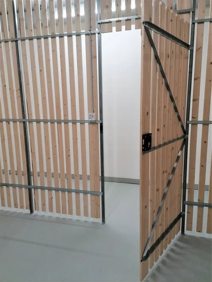 Compartiment de cave/entrepôt dans le nouvel immeuble Haldenhof 3