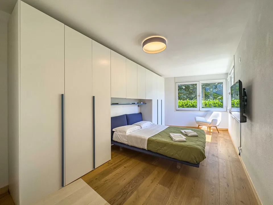 Casa sul lago a Caslano con pontile privato