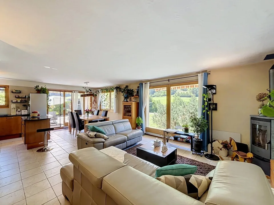 Magnifica villa-chalet familiare con giardino e terrazza soleggiata
