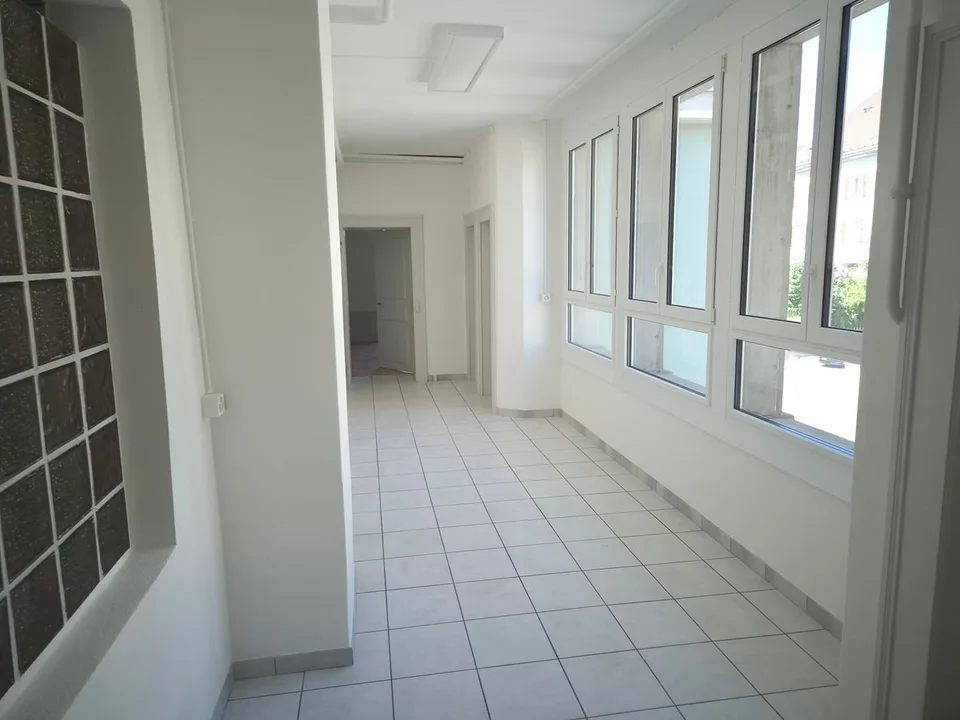 Sehr große 7,5-Zimmer-Wohnung