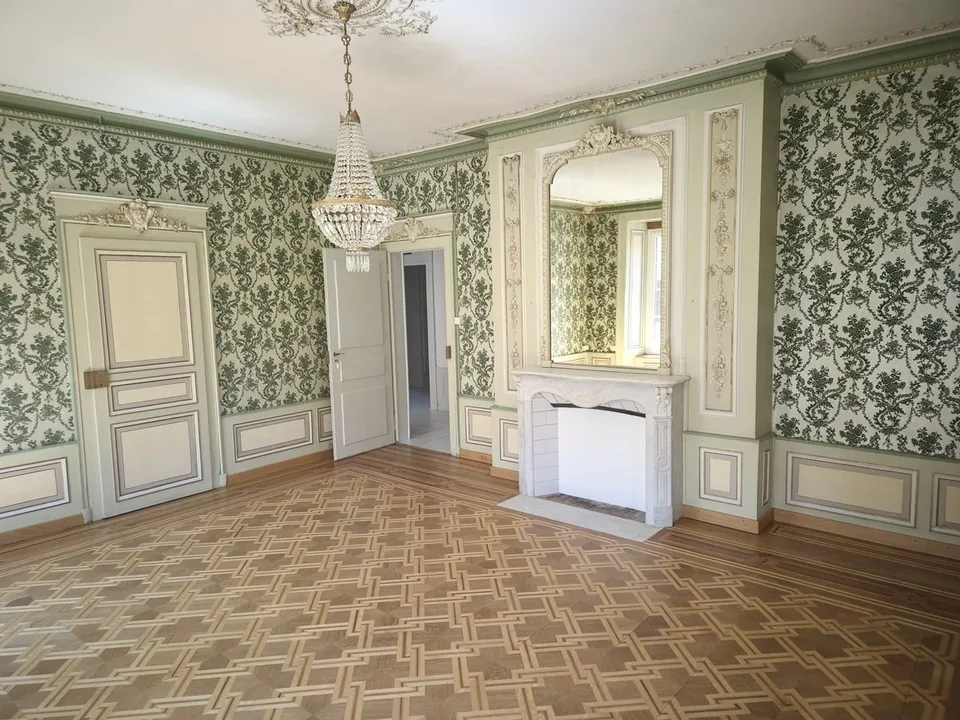 Très grand appartement de 7.5 pièces